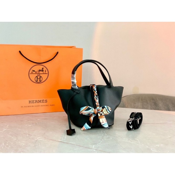 Hermes エルメス ☆ 2021年最新なクラシックな Picotin 18 手提げ袋 肩掛け